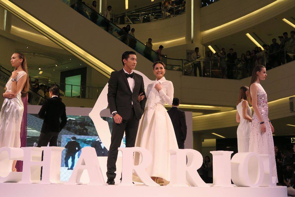 โตโน่  เจนี่  ควงกันออกงานคู่  Fashion show