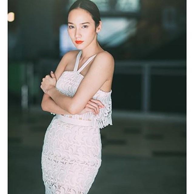 ซุปตาร์ "อั้ม พัชราภา" สวยเอาอยู่!! แค่ลิปสติกแท่งเดียวก็เจิดจรัสเป๊ะเว่อร์!!