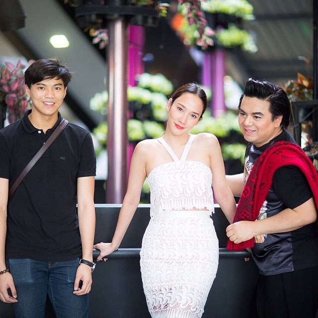 ซุปตาร์ "อั้ม พัชราภา" สวยเอาอยู่!! แค่ลิปสติกแท่งเดียวก็เจิดจรัสเป๊ะเว่อร์!!