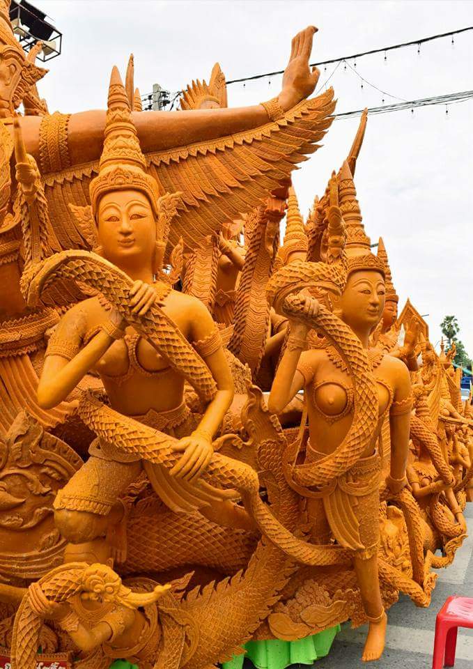 บรรยากาศงาน "เเห่เทียนพรรษา" โคราช