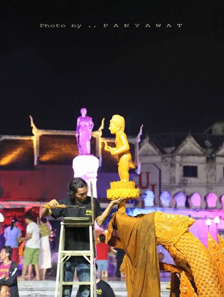 บรรยากาศงาน "เเห่เทียนพรรษา" โคราช