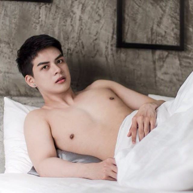 นายNate หนุ่มหน้าใสจาก ม.น IG@NATELAWYER