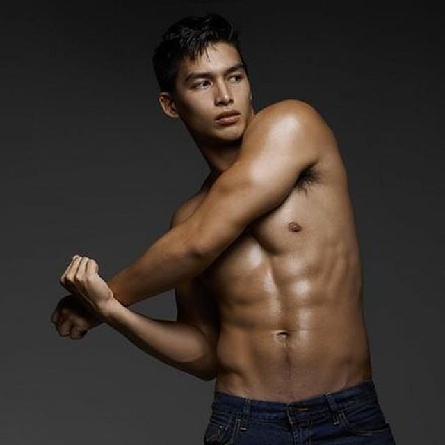 หล่อๆนาย DANIEL VELASCO