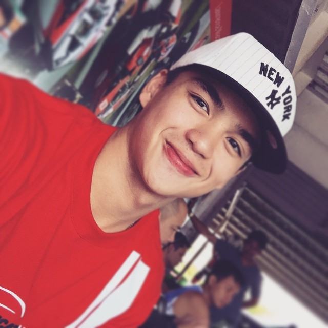 นายแบบหนุ่มDOMINIC ROQUE