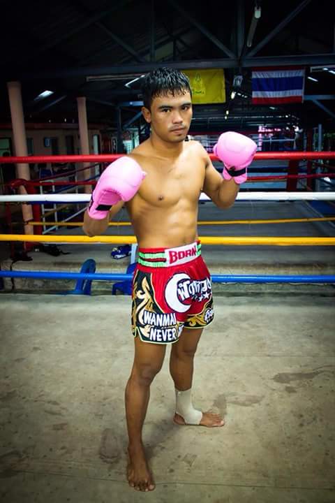 นักมวยไทย ฟิน
