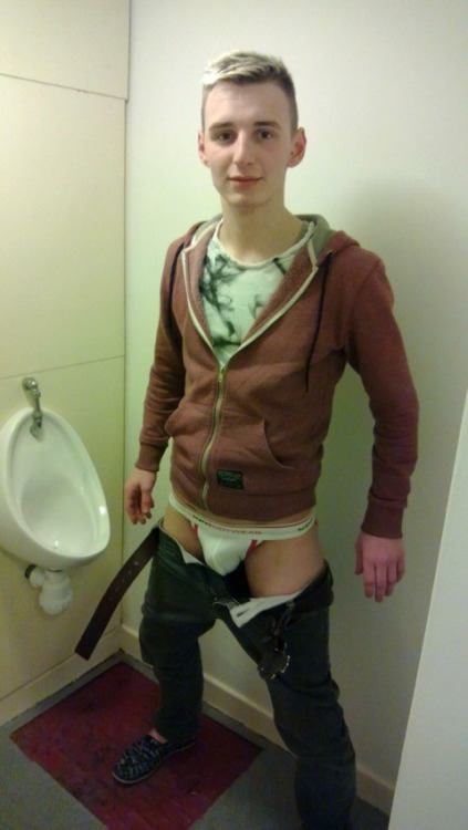 Hot Guy in Underwear 3