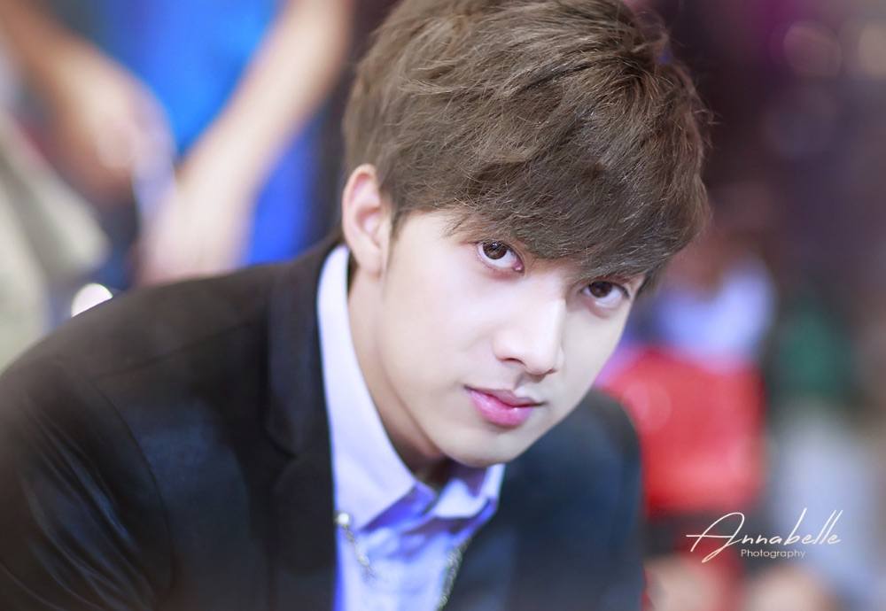 คนอะไรหล๊อ หล่อ >///< คุณชายกั้ง