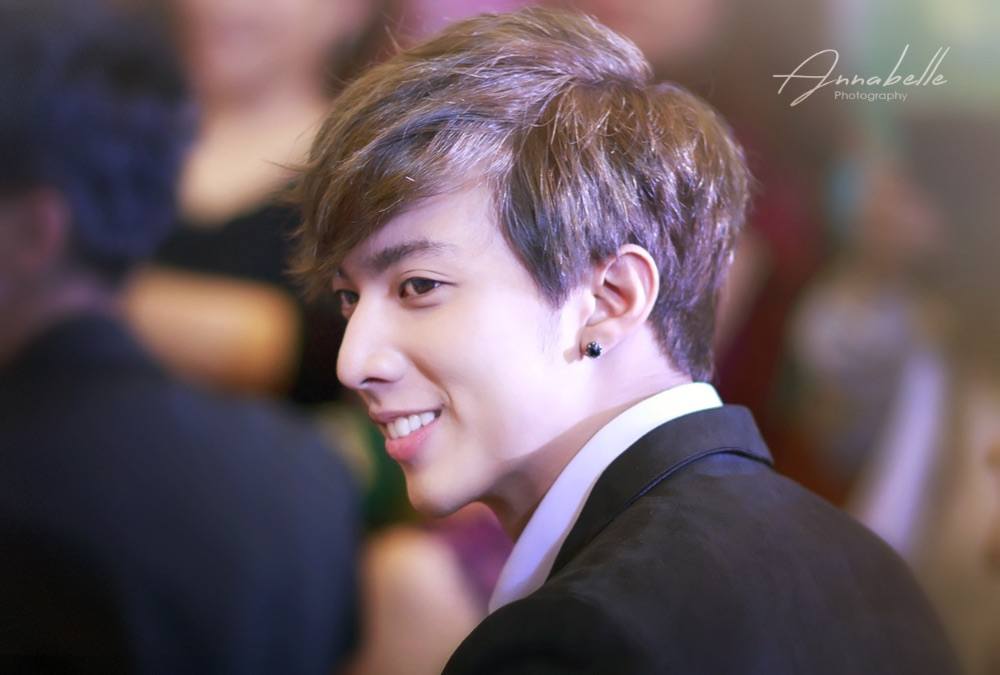คนอะไรหล๊อ หล่อ >///< คุณชายกั้ง