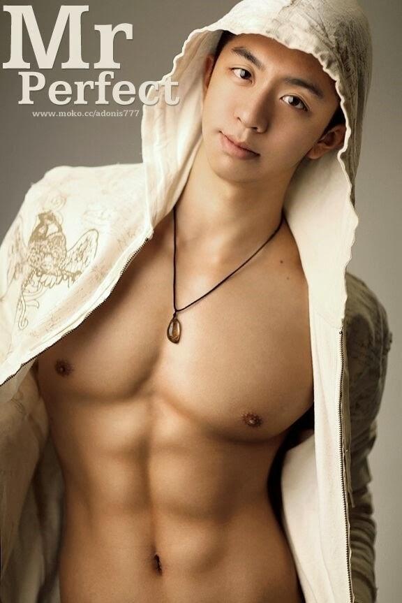 ฟินวันหยุดกับหนุ่มตี๋ล่ำ