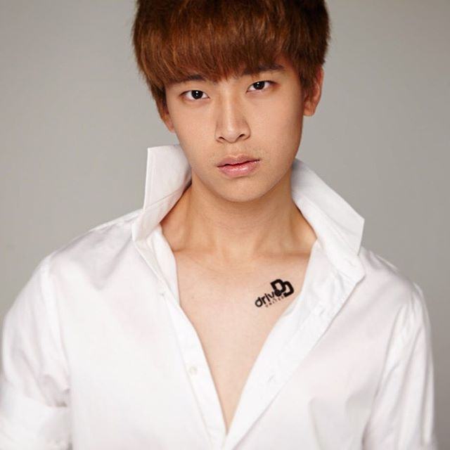 หนุ่มหน้าใส ^^