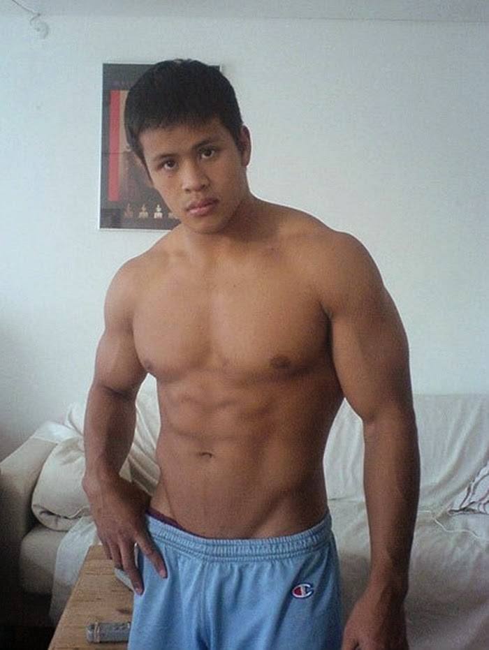 ฟินก่อนนอนกับหนุ่มๆ