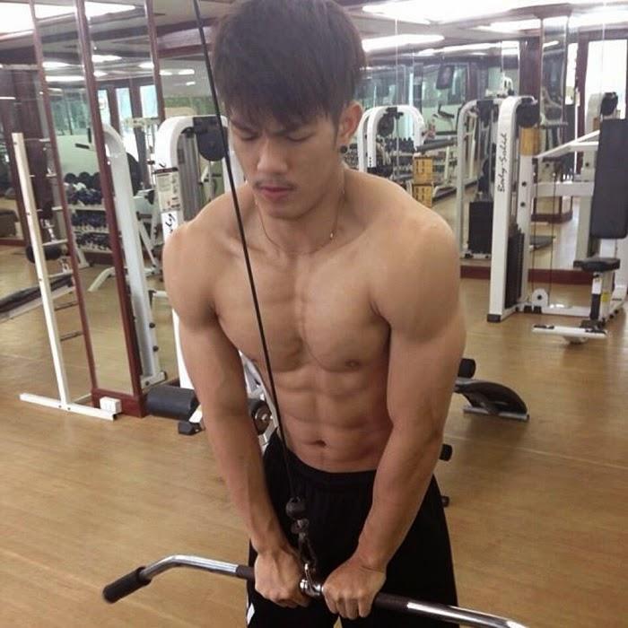 ฟินก่อนนอนกับหนุ่มๆ