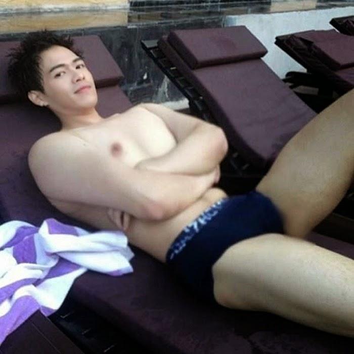 ฟินก่อนนอนกับหนุ่มๆ