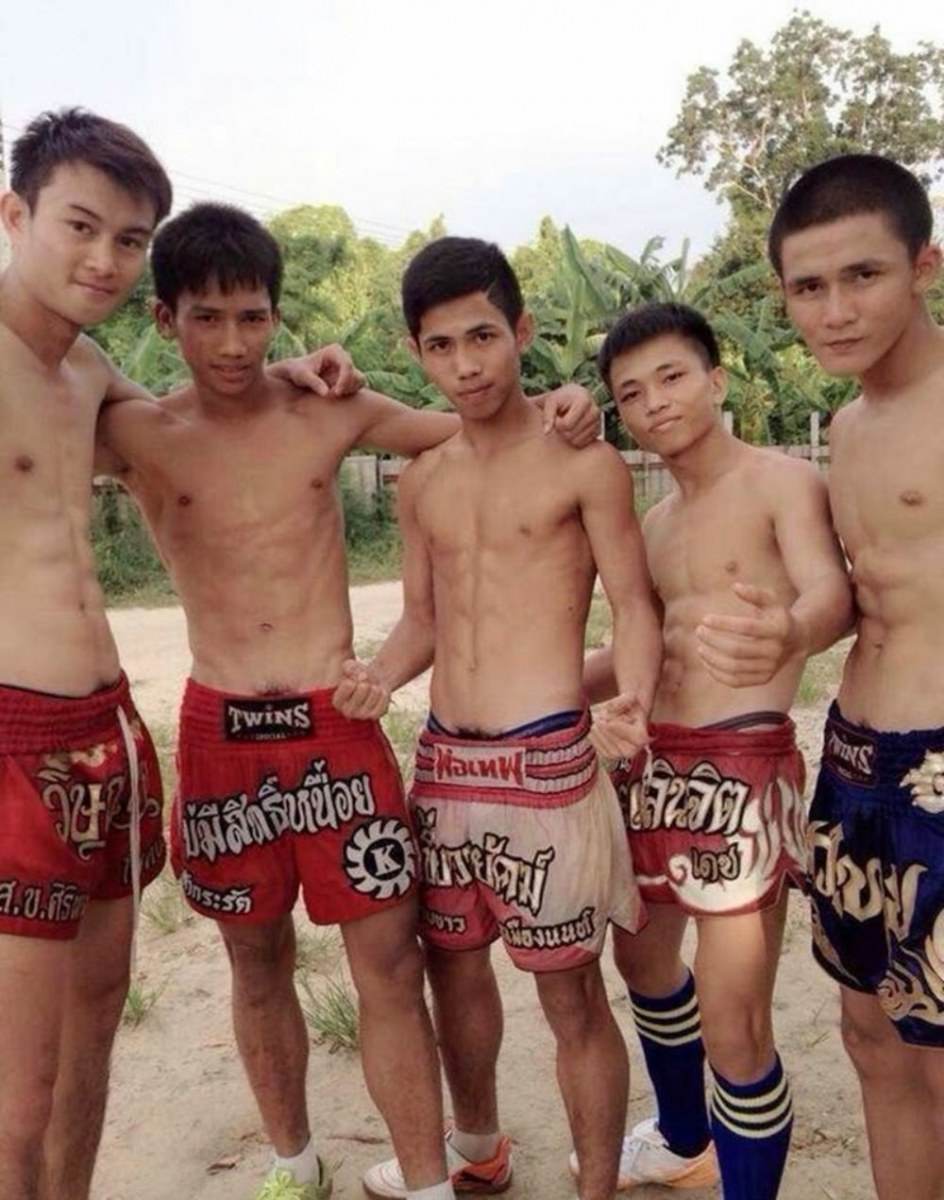มาเป็นหมู่