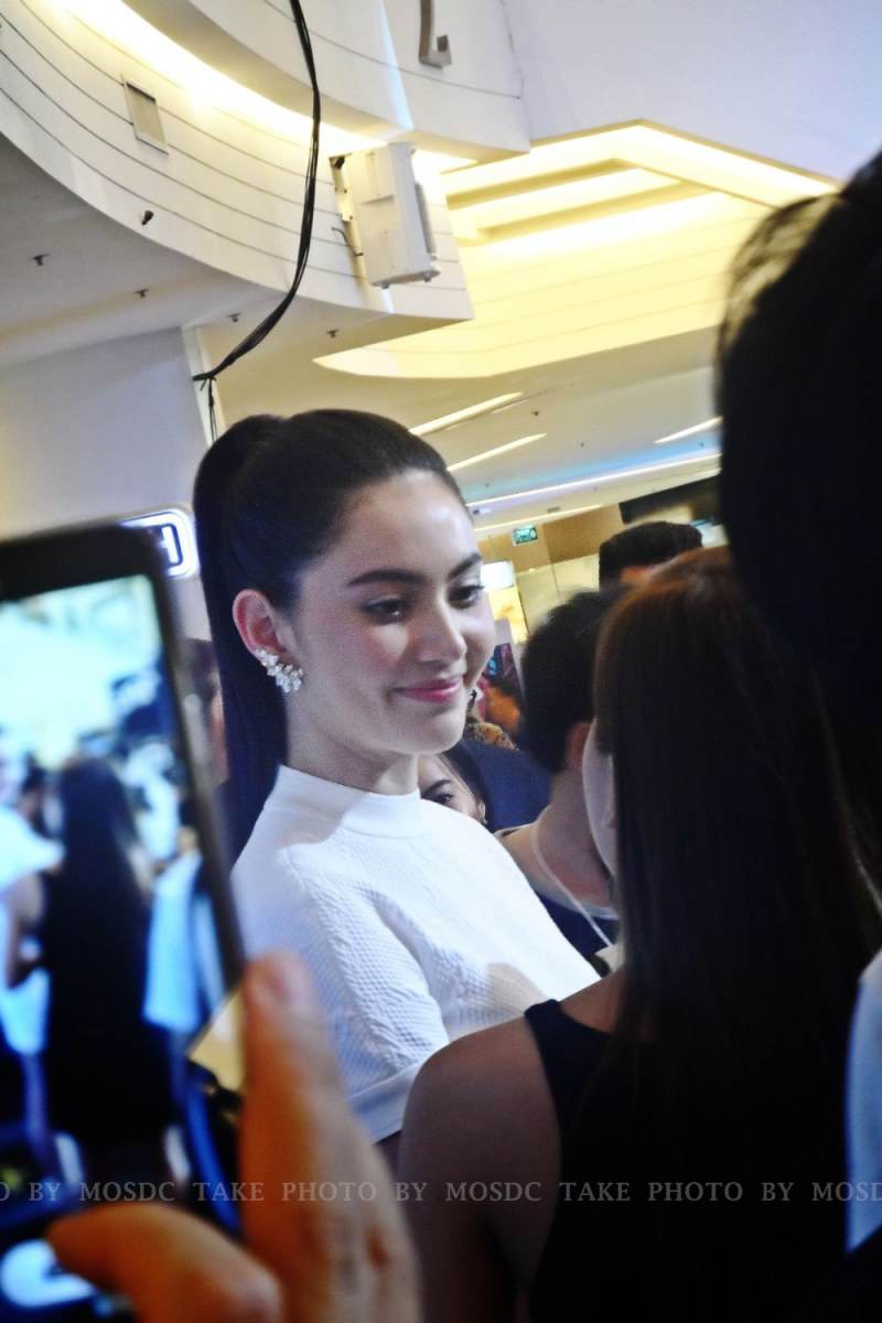 ใหม่ ดาวิกา @งานแถลงข่าว ฟรีแลนซ์...ห้ามป่วย ห้ามพัก ห้ามรักหมอ Siam Paragon