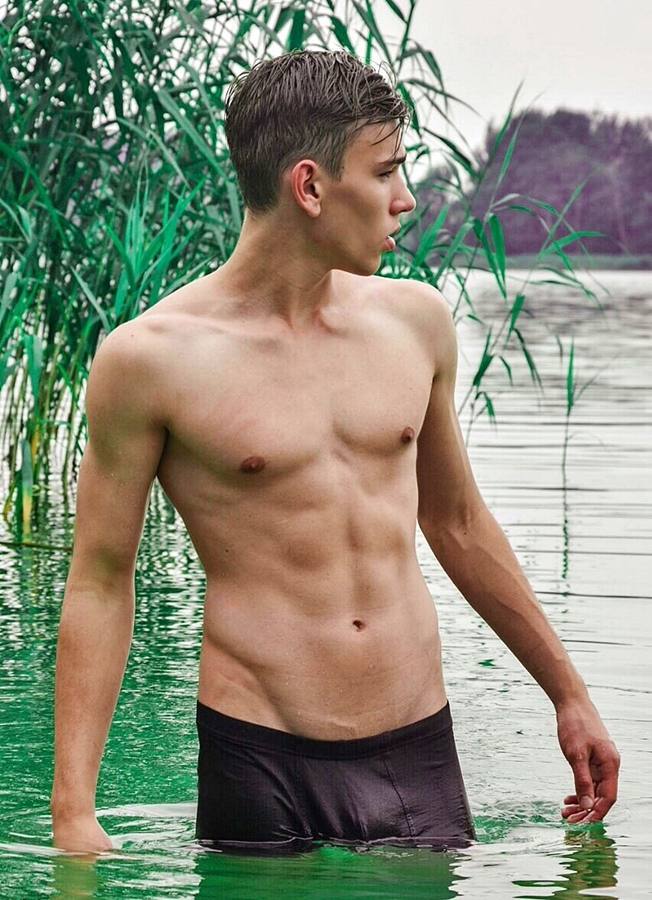 Demeter men 8