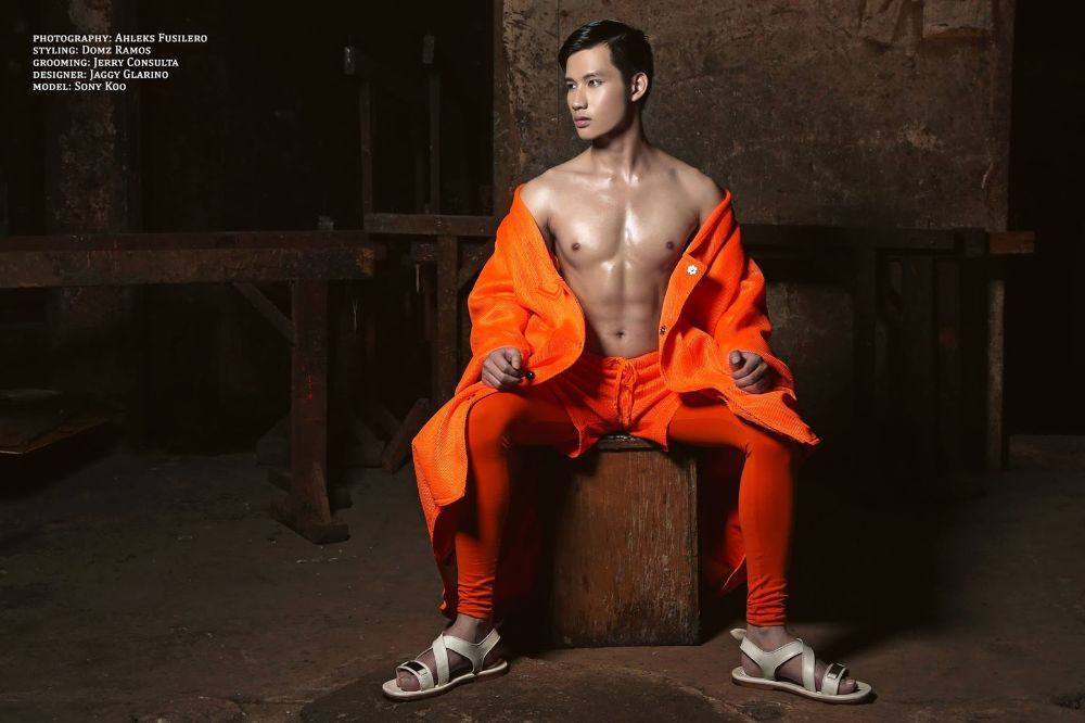 กล้าม วงแขน นม เลียๆ