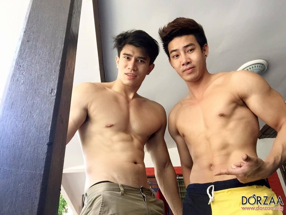 ล่ำๆน่าเลียๆ