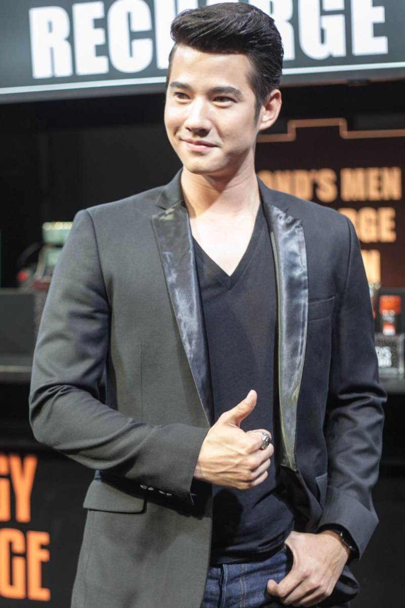 Mario Maurer, Koolcheng Trịnh Tú Trung - Pond's Men Event