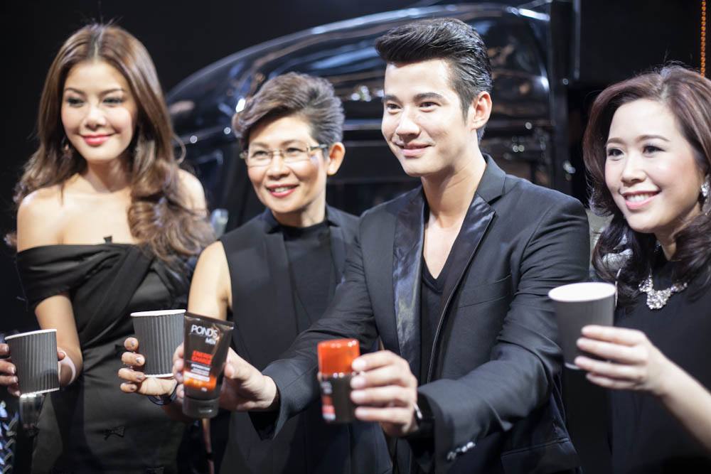 Mario Maurer, Koolcheng Trịnh Tú Trung - Pond's Men Event