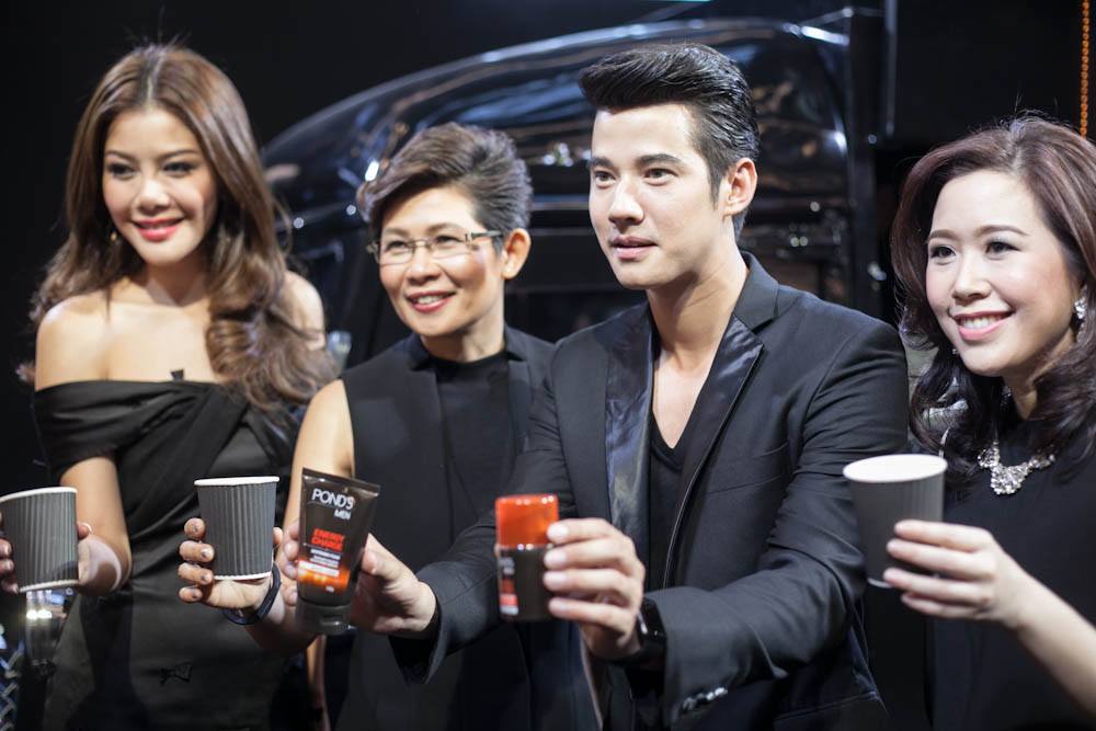 Mario Maurer, Koolcheng Trịnh Tú Trung - Pond's Men Event