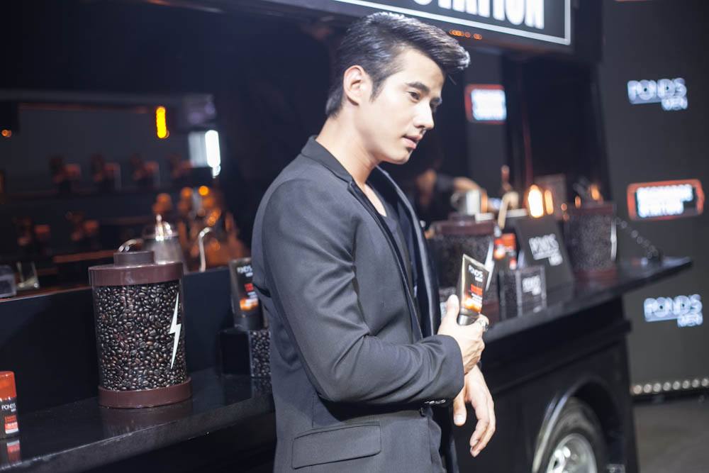 Mario Maurer, Koolcheng Trịnh Tú Trung - Pond's Men Event