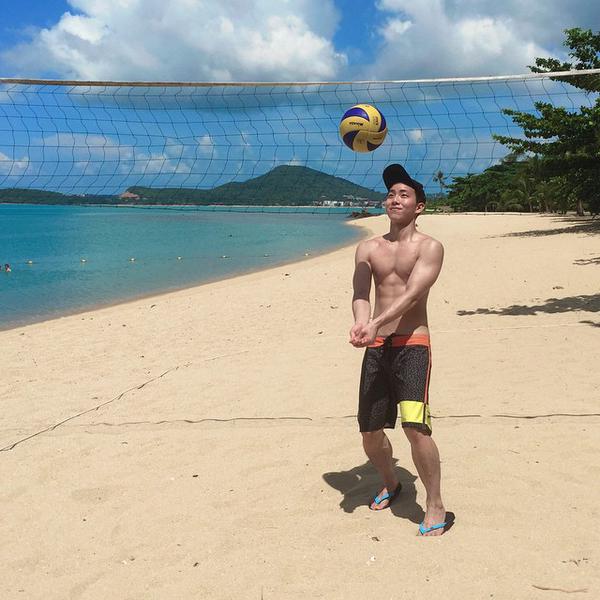 พักสายตากับหนุ่มๆ