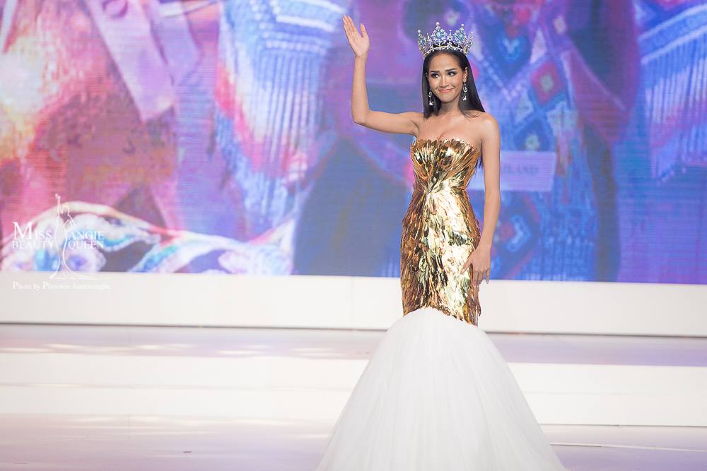 เมญ่า นนธวรรณ - ชุดทองคำ @miss thailand world