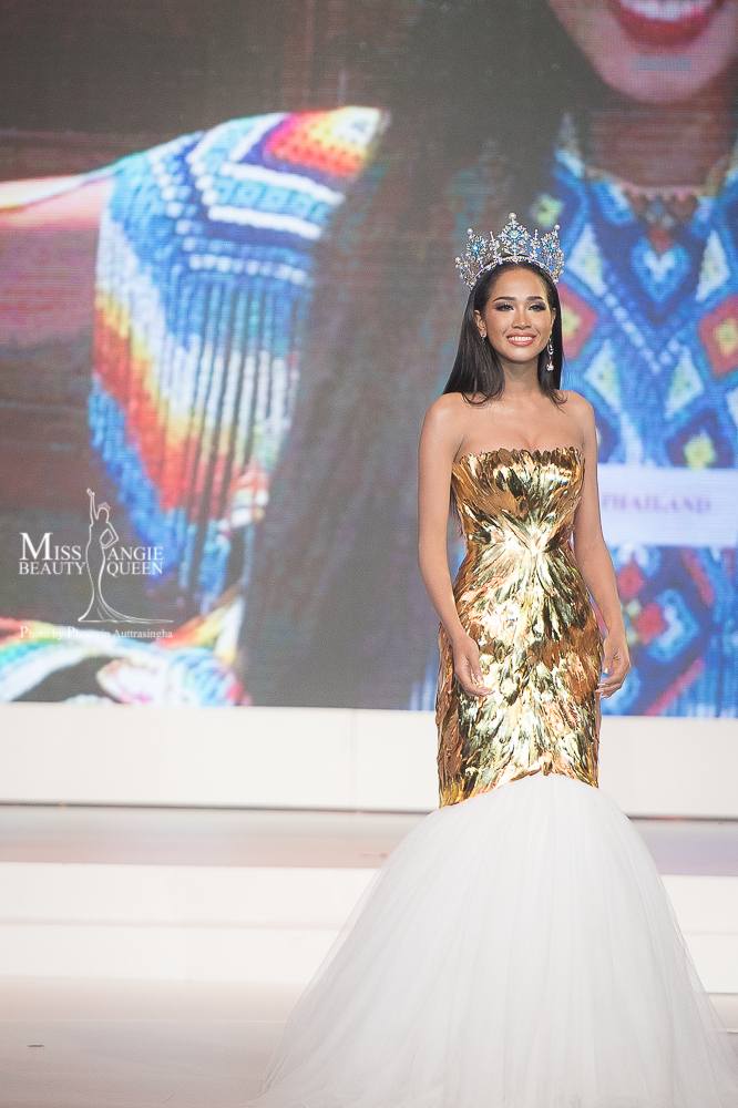 เมญ่า นนธวรรณ - ชุดทองคำ @miss thailand world