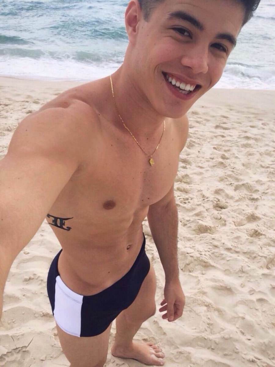 Hot Guy in Underwear 20