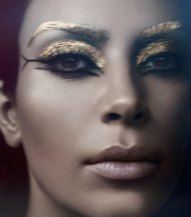 Kim Kardashian @ The Violet Files August 2015