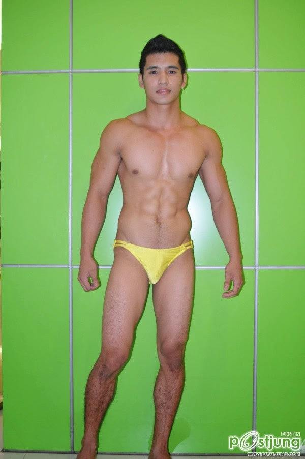 Hot Guy in Underwear 22