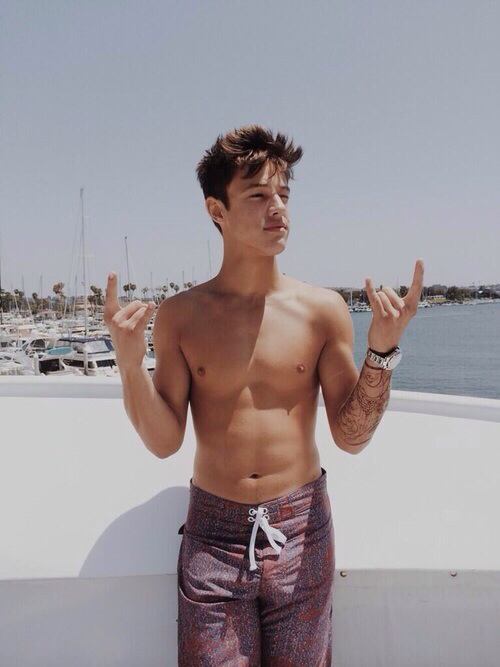 Net Idol หนุ่มhotฝรั่ง Cameron Dallas