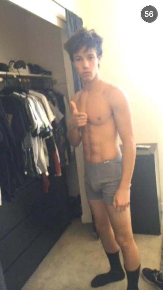 Net Idol หนุ่มhotฝรั่ง Cameron Dallas
