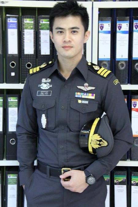 ขอเลียสักคน