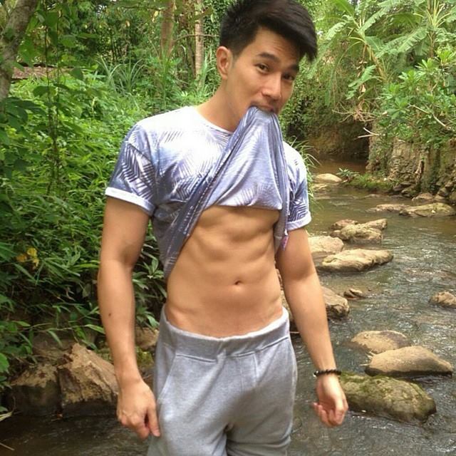 ขอเลียสักคน