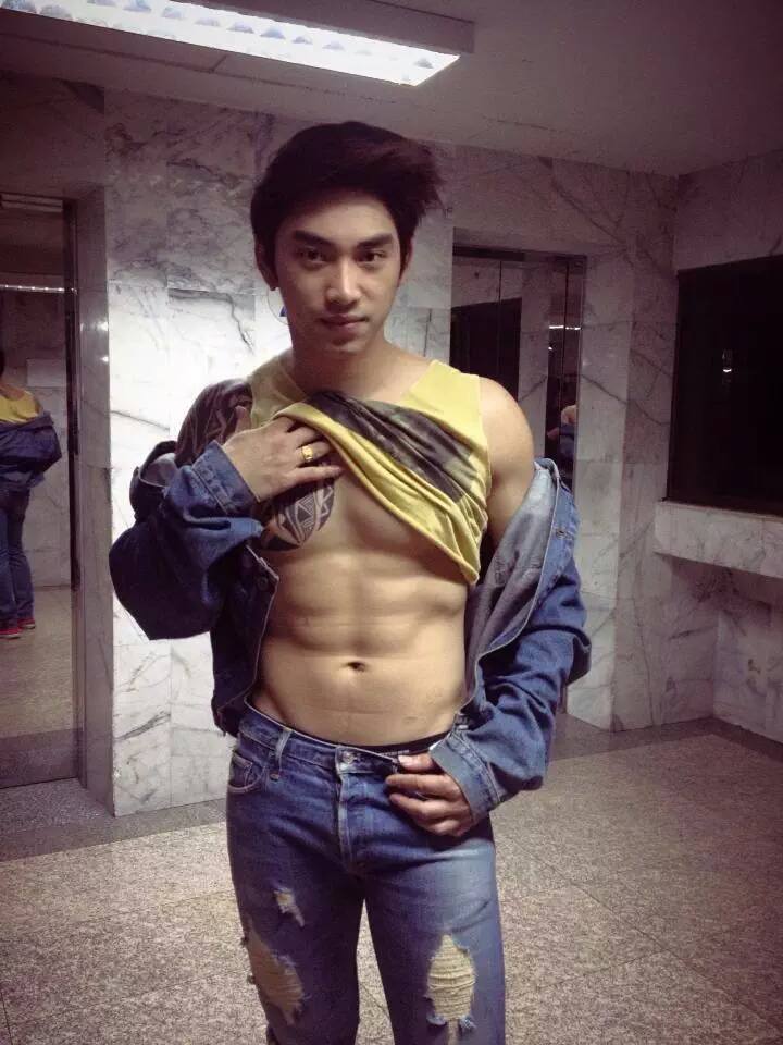 ขอเลียสักคน
