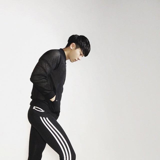 หนุ่มตี๋ล่ำ IG@XEXH
