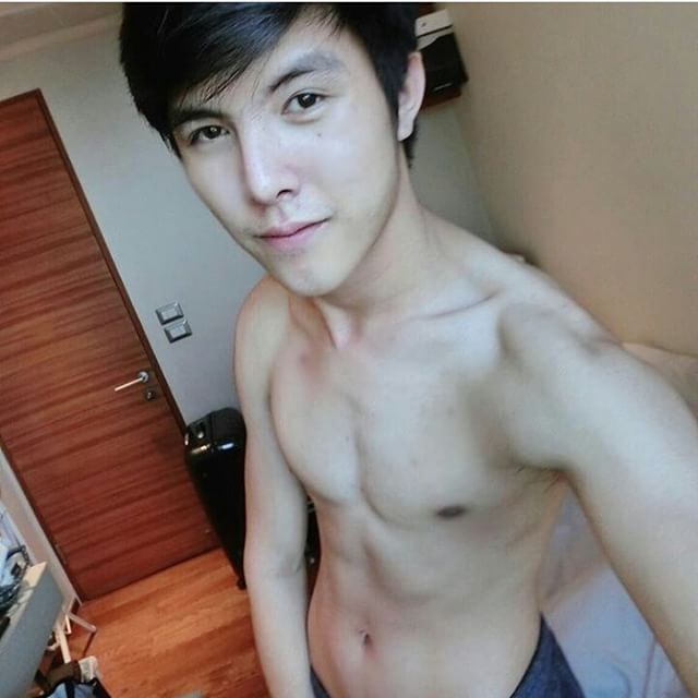 ส่อง IG หนุ่มซิกแพคขาวๆตุงๆ | ฟินเยยย_No.2
