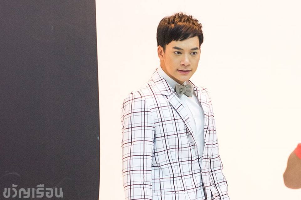 บี้-สุกฤษฎิ์ & หนูนา-หนึ่งธิดา @ ขวัญเรือน vol.47 no.1050 August 2015