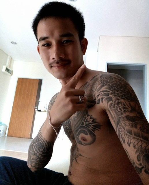 เลียแป๊บนะ