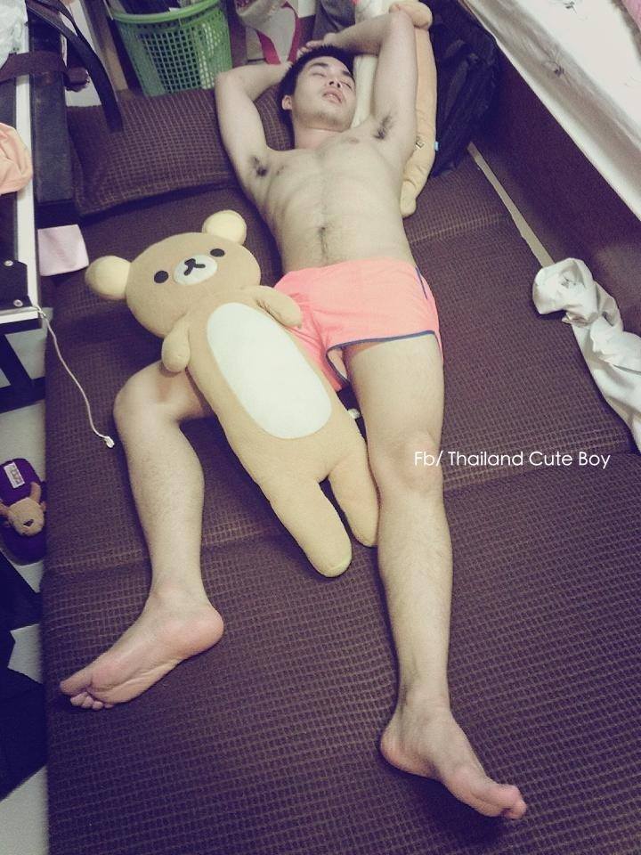 เลียแป๊บนะ