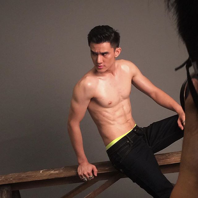 หนุ่มๆหุ่นแซ่บ @GRAVITY_WORLDเพราะโลกนี้ต้องมีแรงดึงดูด