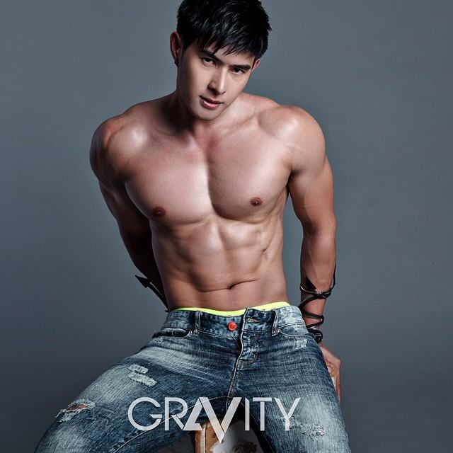 หนุ่มๆหุ่นแซ่บ @GRAVITY_WORLDเพราะโลกนี้ต้องมีแรงดึงดูด