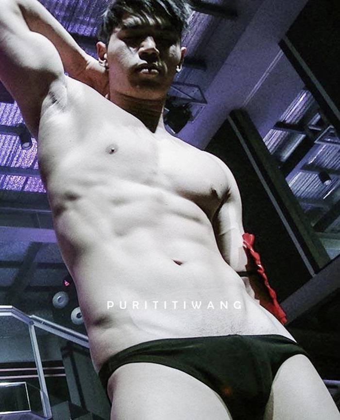 หนุ่มปินส์+Bikini