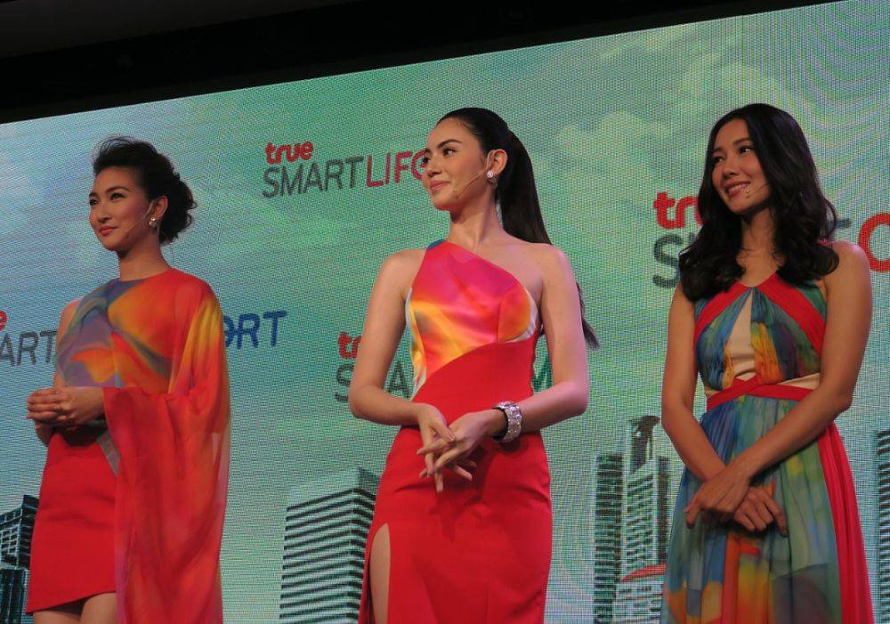 6 ซุปตาร์ไทย ....True Smart ....สวย หล่อ