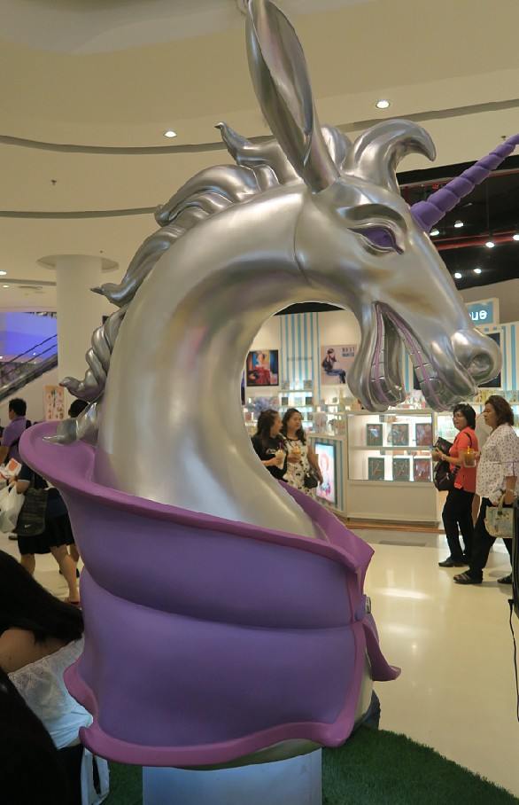 Central Westgate เปิดแล้ว! แหล่งตากแอร์ใหม่ของชาวเรา