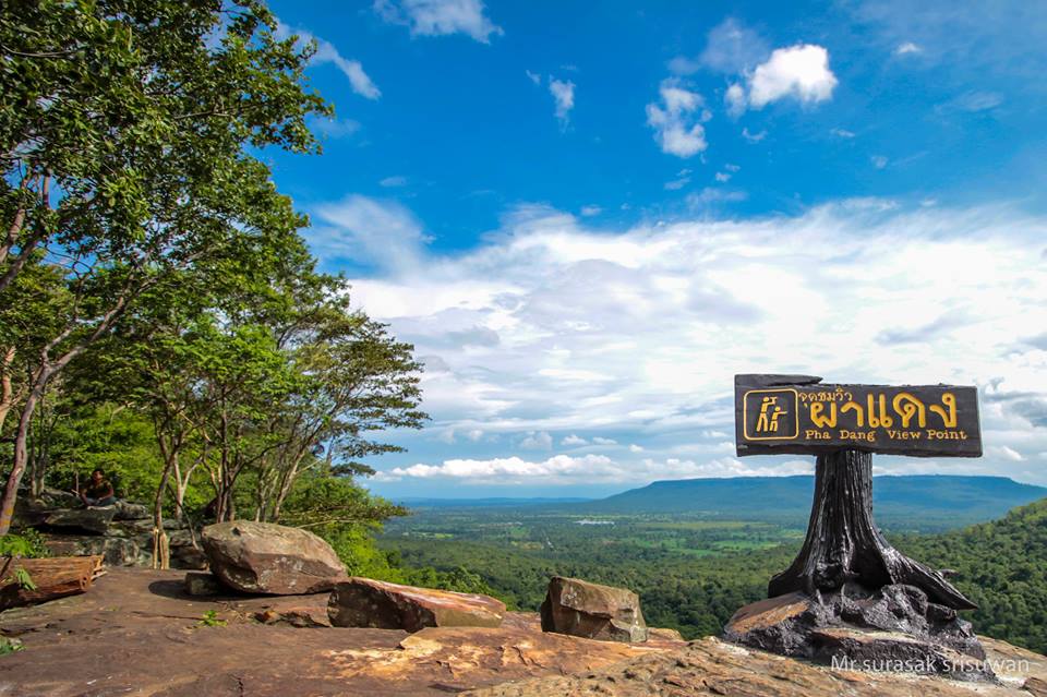 "ผาแดง" จุดชมวิวของบุรีรัมย์ที่ต้องห้ามพลาด