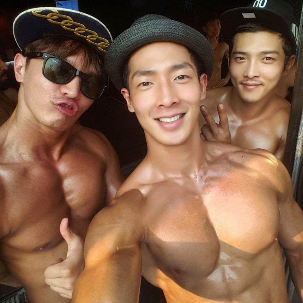 เซลฟี่^^