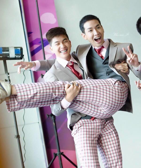 แบงค์ THEEWARA PANYATARA หนุ่มหล่อหน้าใสจาก Lovesick2 และ The School the series